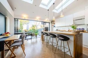 Photo 11- click for photo gallery